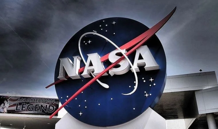 NASA Uzaylıların Dikkatini Çekmek Amacıyla “Nude” Gönderiyor
